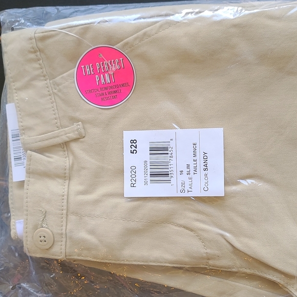 BNWT Girls Uniform Skinny Perfect Chinos sz16 Slim - Picture 4 of 4